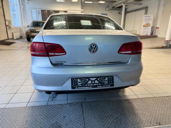 Volkswagen Passat B7 с пробегом 2011 года, цена 989 000 рублей, 192782 км, седан, Автокод Объявления