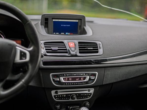 Renault Megane III с пробегом 2010 года, цена 699 000 рублей, 141226 км, хэтчбек, Автокод Объявления