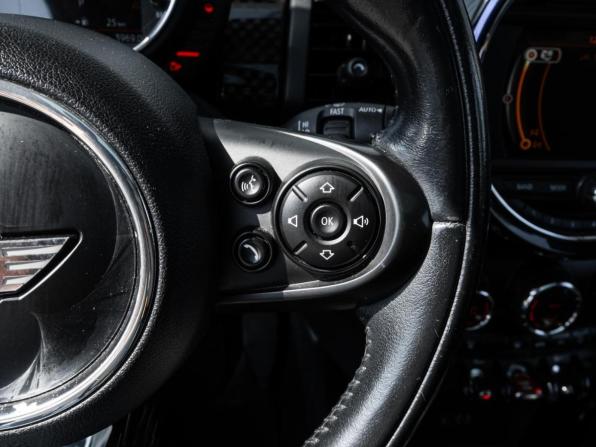 Mini Hatch III (F55/F56) с пробегом 2017 года, цена 1 960 000 рублей, 160231 км, хэтчбек, Автокод Объявления