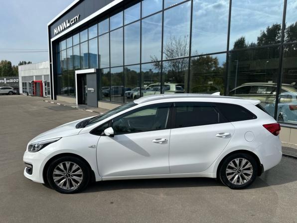 Kia Ceed II Рестайлинг с пробегом 2018 года, цена 1 599 000 рублей, 68873 км, универсал, Автокод Объявления