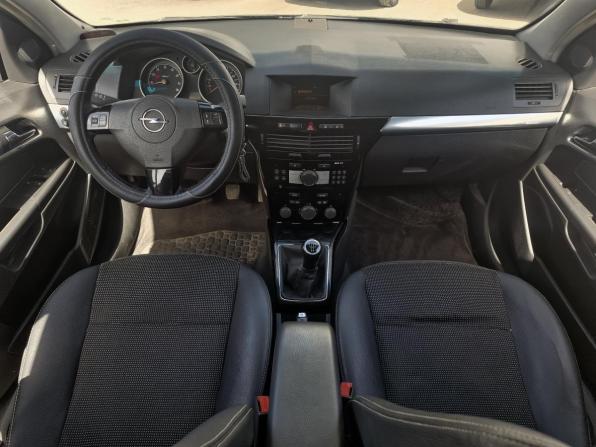 Opel Astra H Рестайлинг с пробегом 2008 года, цена 479 000 рублей, 169115 км, седан, Автокод Объявления
