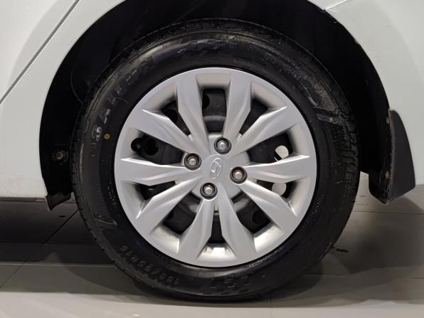 Hyundai Solaris II с пробегом 2018 года, цена 1 292 000 рублей, 121540 км, седан, Автокод Объявления
