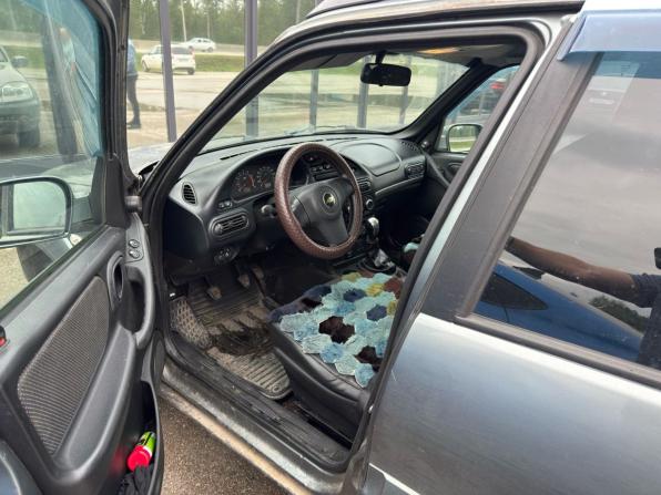 Chevrolet Niva I Рестайлинг с пробегом 2011 года, цена 397 000 рублей, 150000 км, внедорожник, Автокод Объявления