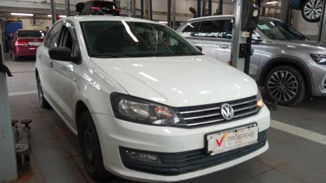 Volkswagen Polo V Рестайлинг с пробегом 2017 года, цена 730 000 рублей, 179126 км, седан, Автокод Объявления