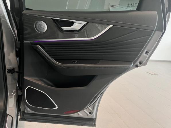 Hongqi HS5 I Рестайлинг с пробегом 2025 года, цена 3 850 000 рублей, 1543 км, внедорожник, Автокод Объявления