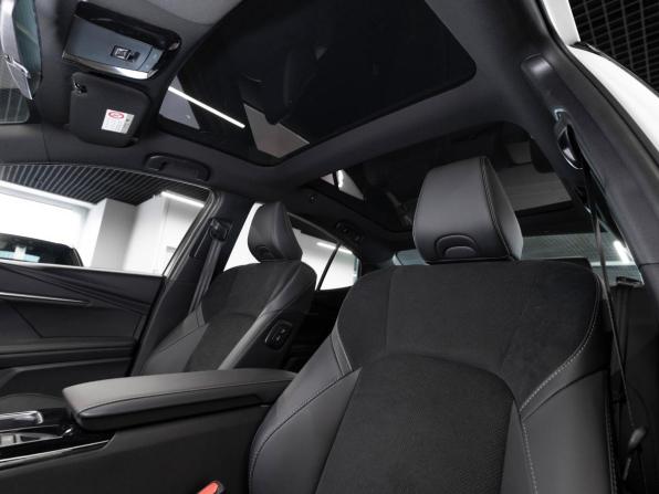 Toyota Camry IX (XV80) China Market с пробегом 2025 года, цена 4 130 000 рублей, 50 км, седан, Автокод Объявления