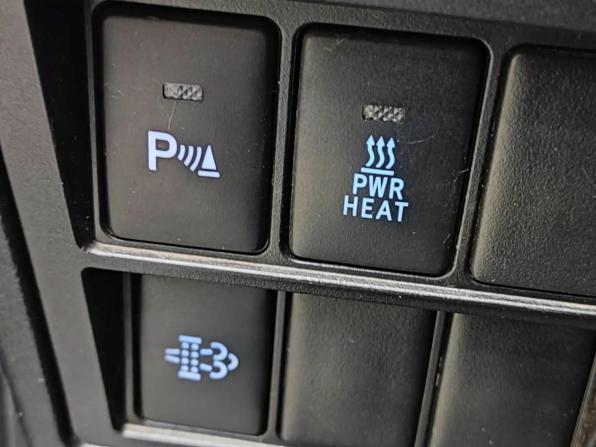 Toyota Hilux VIII Рестайлинг 2 с пробегом 2020 года, цена 4 000 000 рублей, 272849 км, пикап, Автокод Объявления