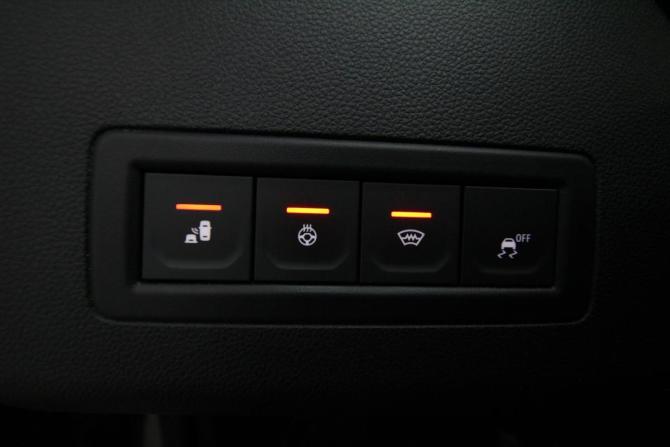 Renault Arkana I с пробегом 2019 года, цена 1 548 000 рублей, 97264 км, внедорожник, Автокод Объявления