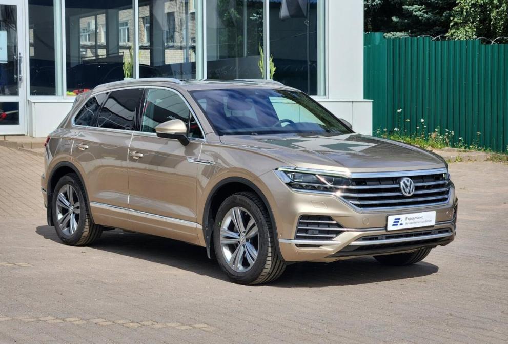 Volkswagen Touareg III Великий Новгород  - изображение 1