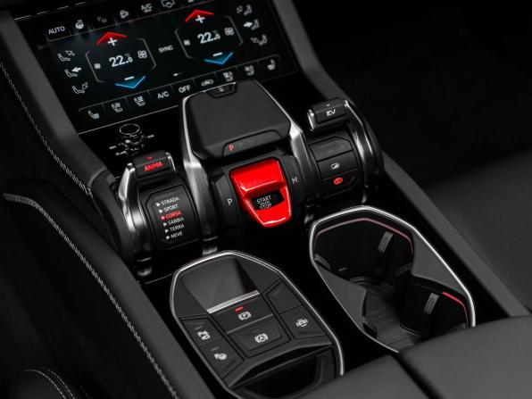 Lamborghini Urus I Рестайлинг с пробегом 2026 года, цена 46 000 000 рублей, 63 км, внедорожник, Автокод Объявления
