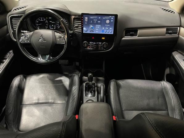 Mitsubishi Outlander III Рестайлинг 2 с пробегом 2015 года, цена 1 450 000 рублей, 251184 км, внедорожник, Автокод Объявления