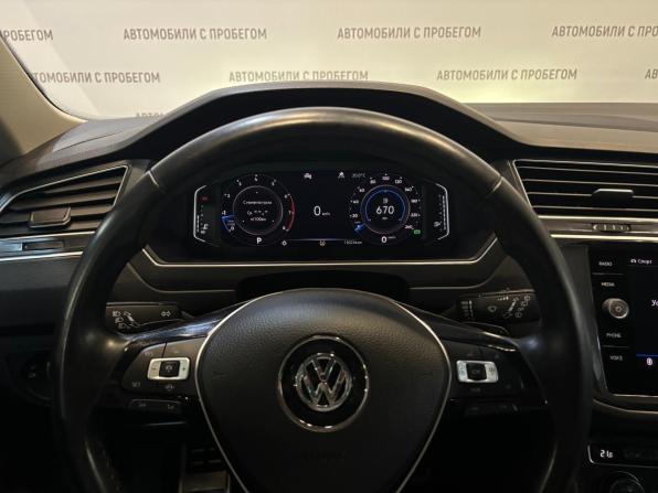 Volkswagen Tiguan II с пробегом 2019 года, цена 2 399 000 рублей, 150000 км, внедорожник, Автокод Объявления