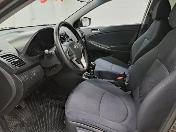 Hyundai Solaris I Рестайлинг с пробегом 2016 года, цена 1 128 000 рублей, 97109 км, седан, Автокод Объявления