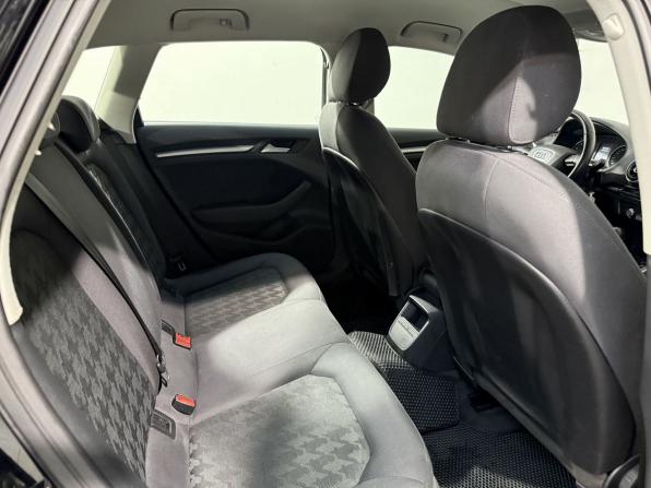 Audi A3 III (8V) с пробегом 2014 года, цена 1 299 800 рублей, 109000 км, хэтчбек, Автокод Объявления