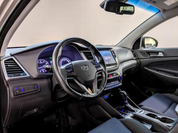 Hyundai Tucson III с пробегом 2016 года, цена 1 800 000 рублей, 91087 км, внедорожник, Автокод Объявления