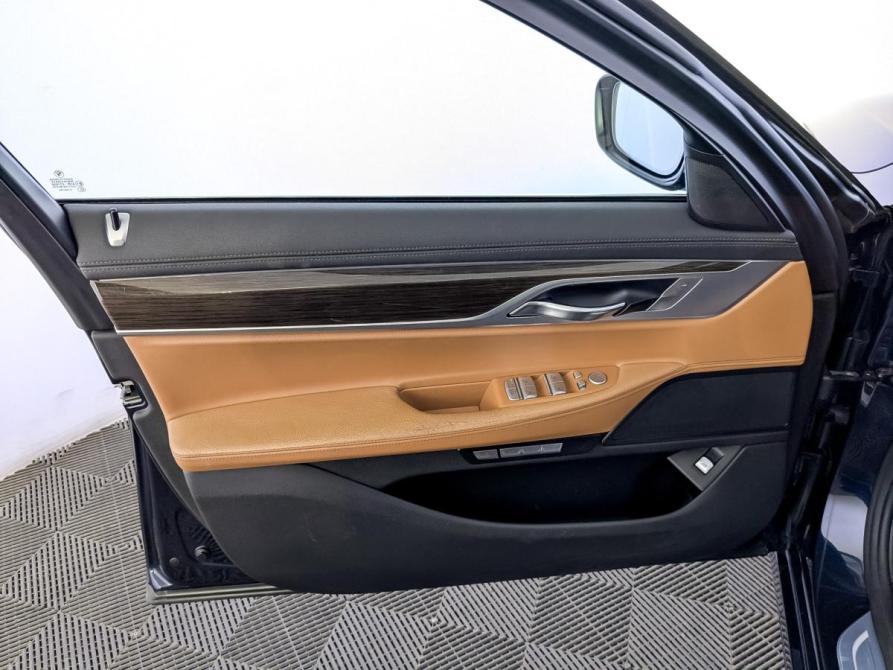 BMW 7 серии VI (G11/G12) Москва  - изображение 19