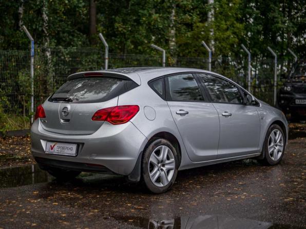 Opel Astra J с пробегом 2011 года, цена 500 000 рублей, 170205 км, хэтчбек, Автокод Объявления