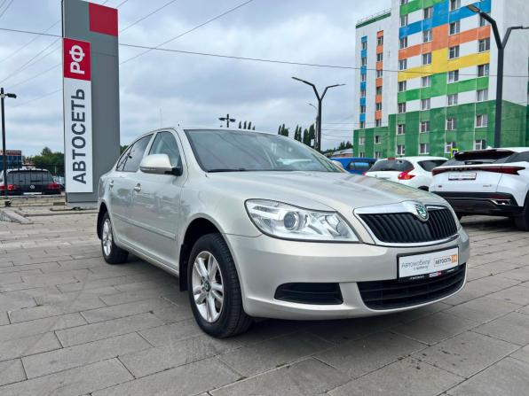 Skoda Octavia II (A5) Рестайлинг с пробегом 2012 года, цена 1 078 000 рублей, 122310 км, лифтбек, Автокод Объявления