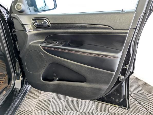 Jeep Grand Cherokee IV (WK2) Рестайлинг с пробегом 2021 года, цена 4 685 000 рублей, 120534 км, внедорожник, Автокод Объявления