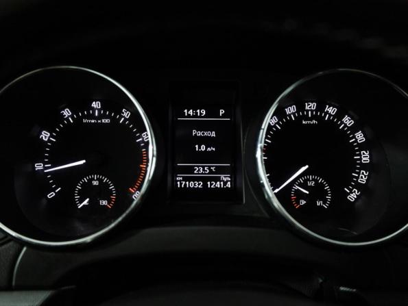 Skoda Yeti I Рестайлинг с пробегом 2015 года, цена 1 329 700 рублей, 171029 км, внедорожник, Автокод Объявления