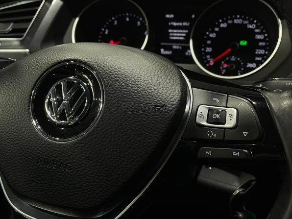 Volkswagen Tiguan II с пробегом 2017 года, цена 1 790 000 рублей, 132029 км, внедорожник, Автокод Объявления