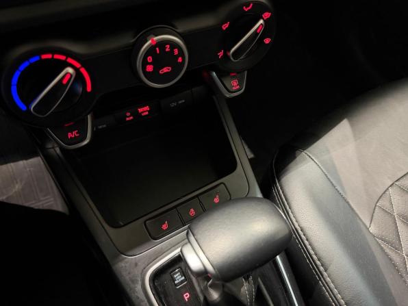 Kia Rio IV с пробегом 2019 года, цена 1 650 000 рублей, 76000 км, хэтчбек, Автокод Объявления