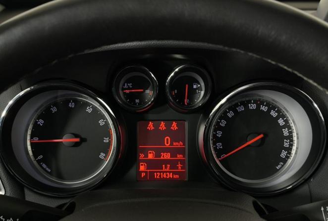 Opel Mokka I с пробегом 2014 года, цена 1 150 000 рублей, 121434 км, внедорожник, Автокод Объявления