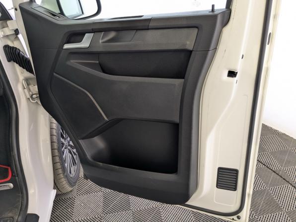Volkswagen Caravelle T6 с пробегом 2019 года, цена 3 500 000 рублей, 96381 км, минивэн, Автокод Объявления