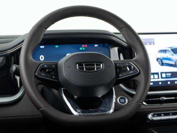 Geely Monjaro I Рестайлинг 2 с пробегом 2025 года, цена 4 172 434 рубля, 14 км, внедорожник, Автокод Объявления