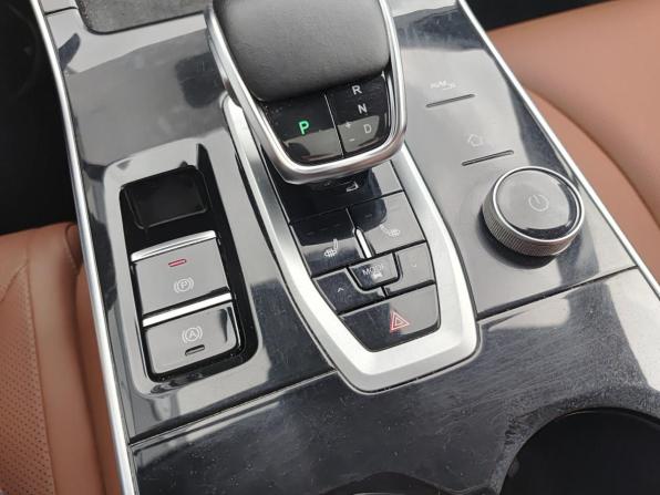 Omoda C5 I с пробегом 2023 года, цена 1 999 800 рублей, 77302 км, внедорожник, Автокод Объявления
