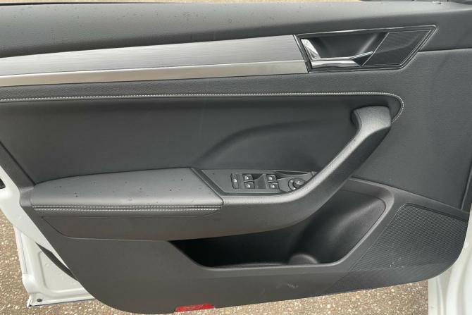Skoda Superb III Рестайлинг с пробегом 2025 года, цена 3 575 000 рублей, 194 км, лифтбек, Автокод Объявления