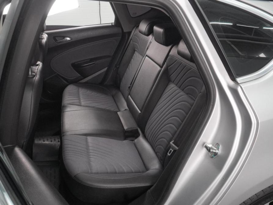 Opel Astra J Рестайлинг Воронеж  - изображение 9