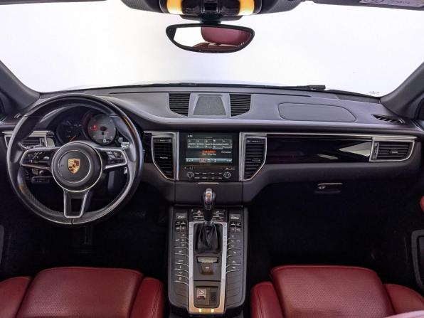 Porsche Macan I с пробегом 2018 года, цена 4 600 000 рублей, 108529 км, внедорожник, Автокод Объявления