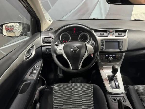 Nissan Tiida II с пробегом 2015 года, цена 935 000 рублей, 110690 км, хэтчбек, Автокод Объявления
