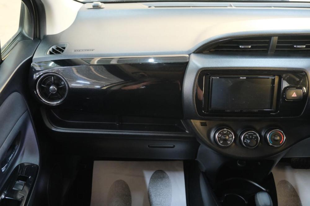 Toyota Vitz III (XP130) Рестайлинг 2 Омск  - изображение 17