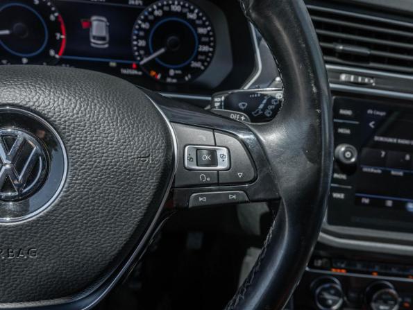 Volkswagen Tiguan II с пробегом 2017 года, цена 2 445 200 рублей, 162524 км, внедорожник, Автокод Объявления