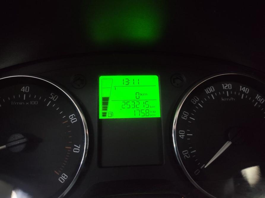 Skoda Roomster I Рестайлинг Москва  - изображение 16