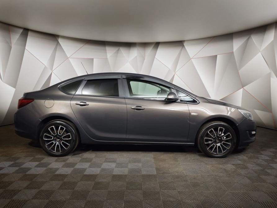 Opel Astra J Рестайлинг Москва  - изображение 6