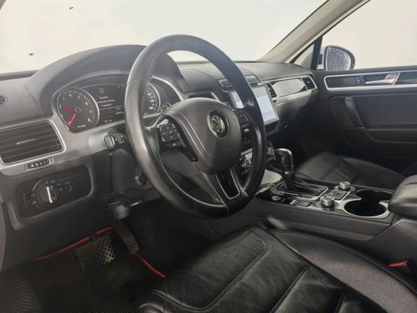 Volkswagen Touareg II Рестайлинг с пробегом 2015 года, цена 2 300 000 рублей, 212000 км, внедорожник, Автокод Объявления