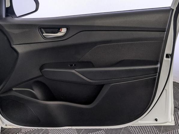 Hyundai Solaris II с пробегом 2018 года, цена 1 100 000 рублей, 146639 км, седан, Автокод Объявления