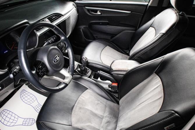 Kia Rio IV Рестайлинг с пробегом 2020 года, цена 1 529 000 рублей, 121000 км, седан, Автокод Объявления