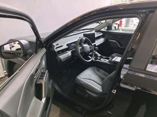 Toyota RAV4 VI (XA60) с пробегом 2026 года, цена 3 997 000 рублей, 10 км, внедорожник, Автокод Объявления