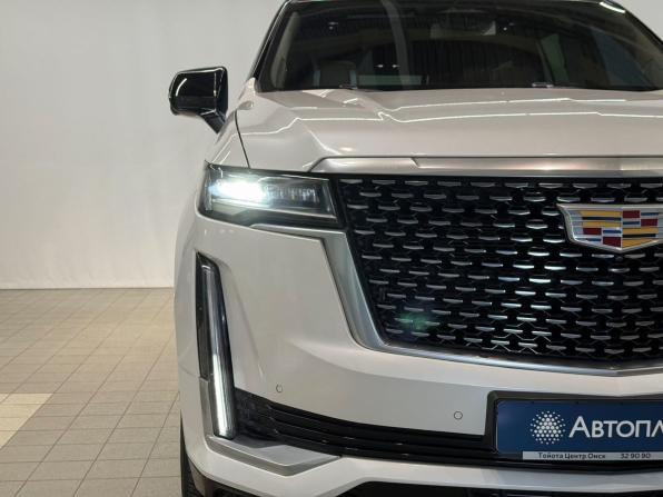 Cadillac Escalade V с пробегом 2021 года, цена 10 100 000 рублей, 55105 км, внедорожник, Автокод Объявления