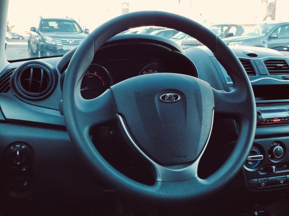 Lada (ВАЗ) Granta I Рестайлинг с пробегом 2023 года, цена 899 000 рублей, 45557 км, лифтбек, Автокод Объявления