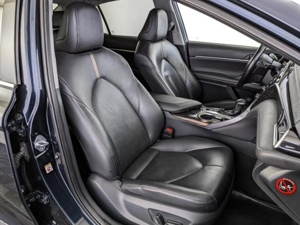 Toyota Camry VIII (XV70) с пробегом 2019 года, цена 2 255 000 рублей, 194723 км, седан, Автокод Объявления