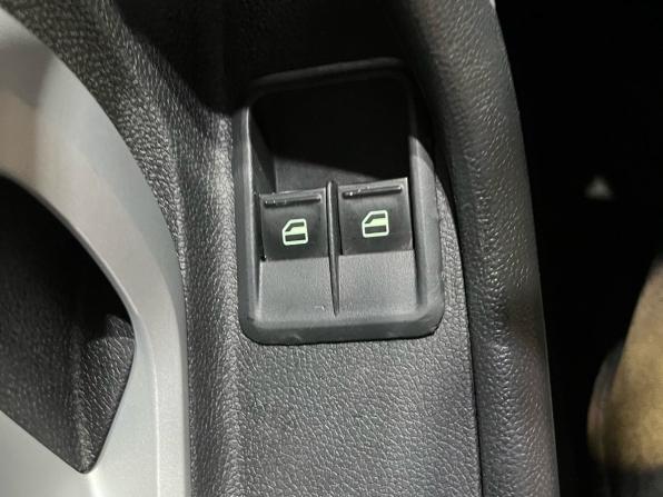 Skoda Fabia II с пробегом 2009 года, цена 375 000 рублей, 219767 км, хэтчбек, Автокод Объявления