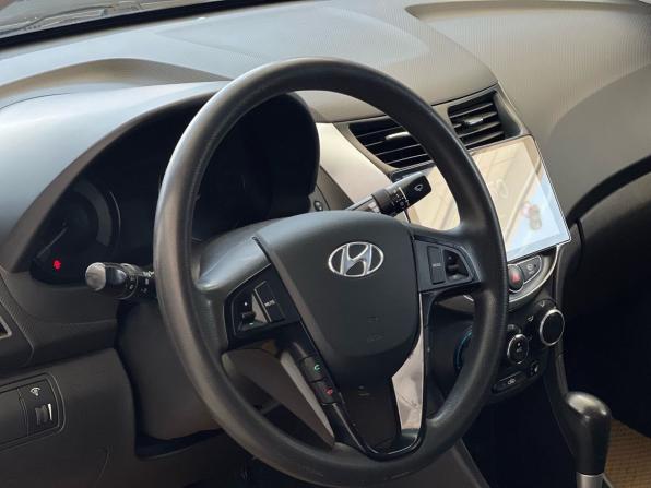 Hyundai Solaris I с пробегом 2012 года, цена 849 000 рублей, 165657 км, седан, Автокод Объявления