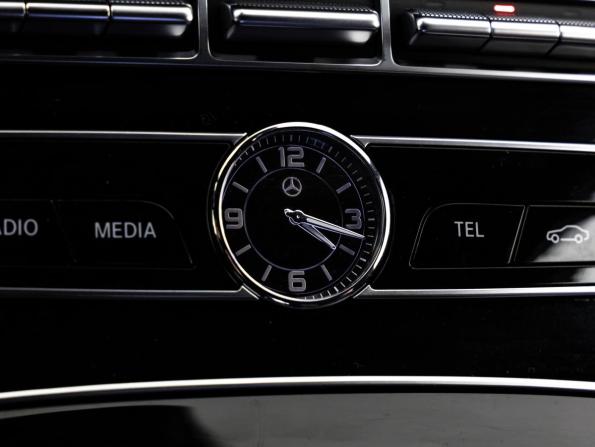 Mercedes-Benz E-Класс V (W213 S213 C238) с пробегом 2017 года, цена 2 920 500 рублей, 148343 км, седан, Автокод Объявления