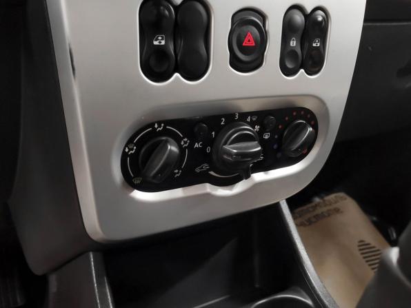 Renault Sandero I с пробегом 2012 года, цена 546 800 рублей, 207172 км, хэтчбек, Автокод Объявления
