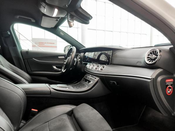 Mercedes-Benz E-Класс V (W213 S213 C238) Рестайлинг с пробегом 2021 года, цена 5 300 000 рублей, 65672 км, седан, Автокод Объявления